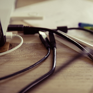 Desktop wires