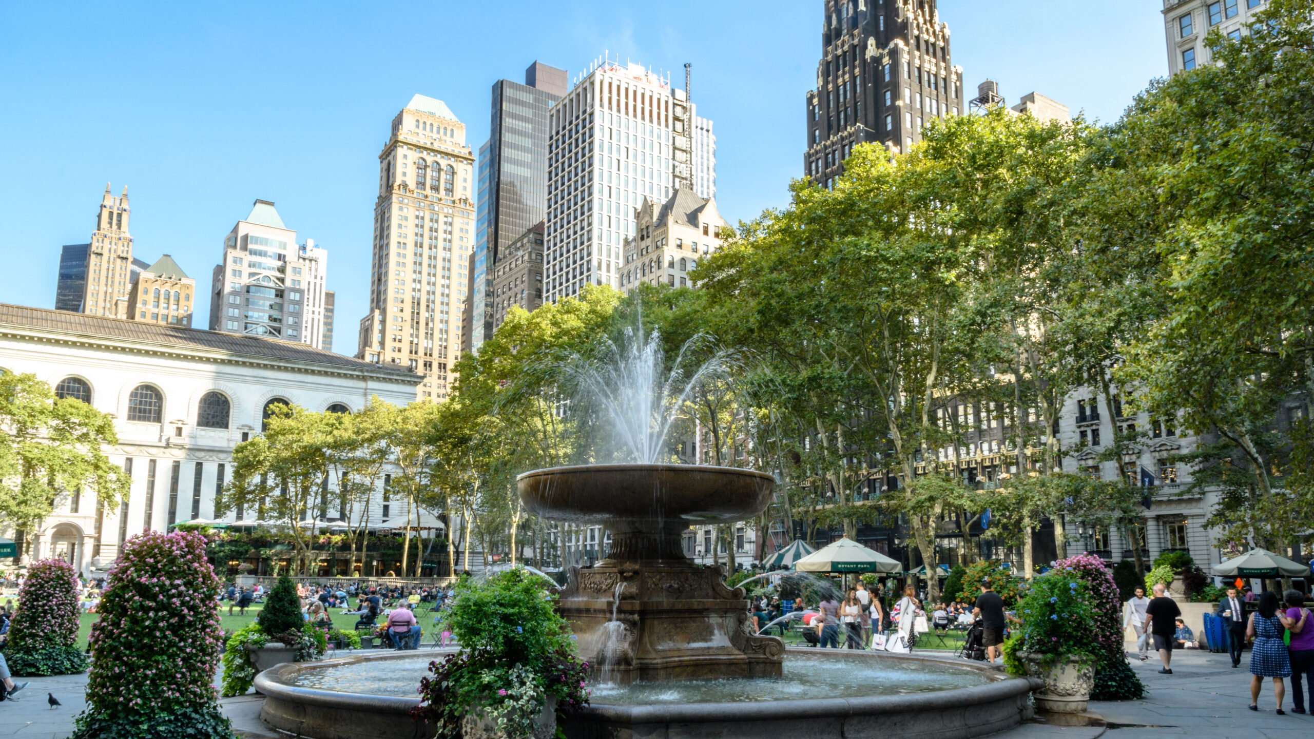 The-fountain-in-Bryant-Park,-New-York