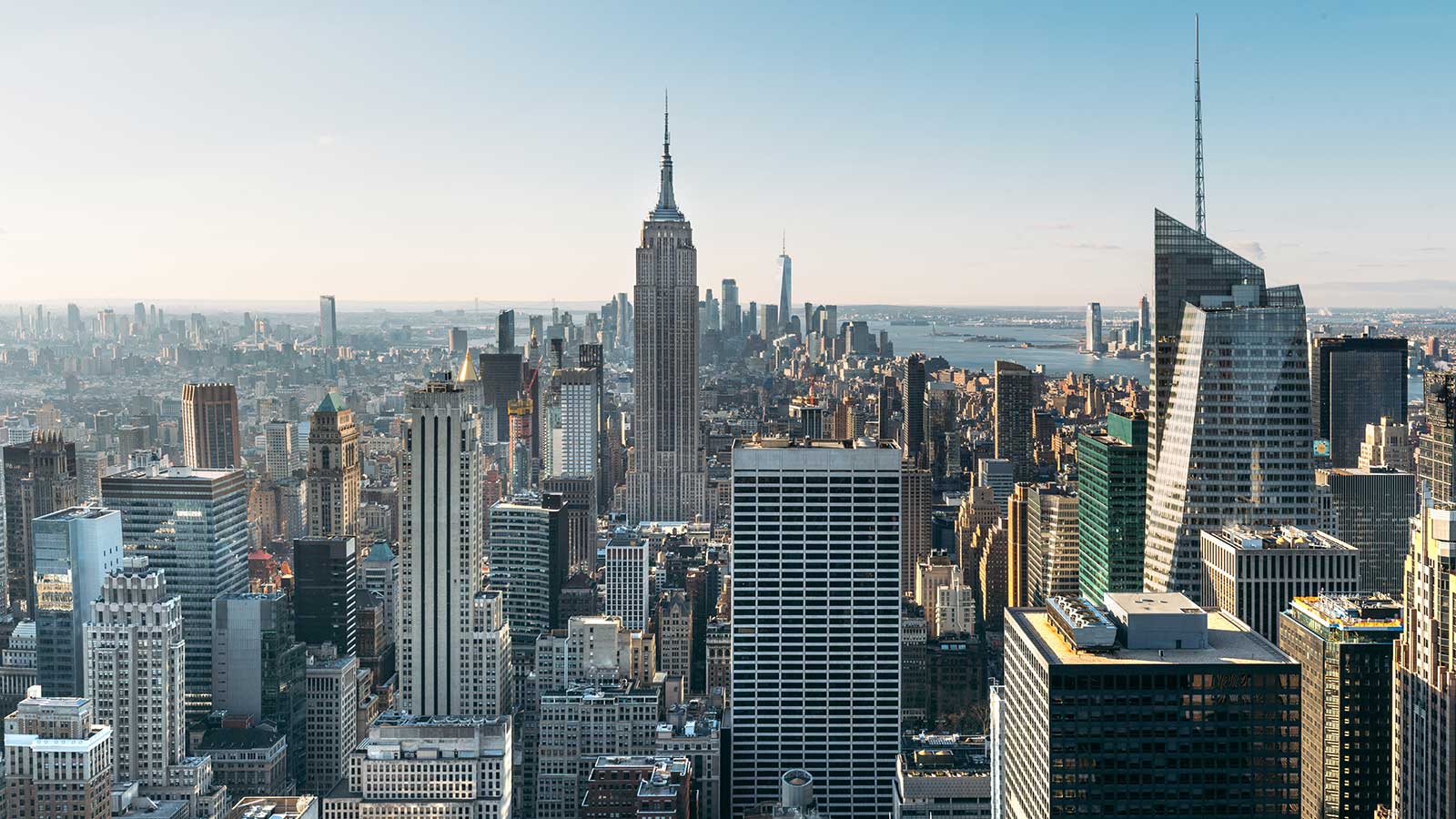 Aerial view of the large and spectacular buildings in New York City